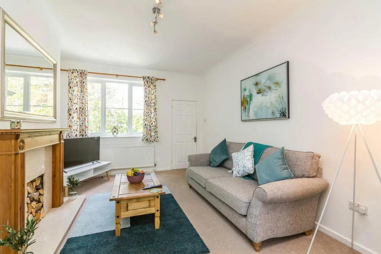 Apartment De Luxe Short Stays-Mapperley House Nottingham United Kingdom
