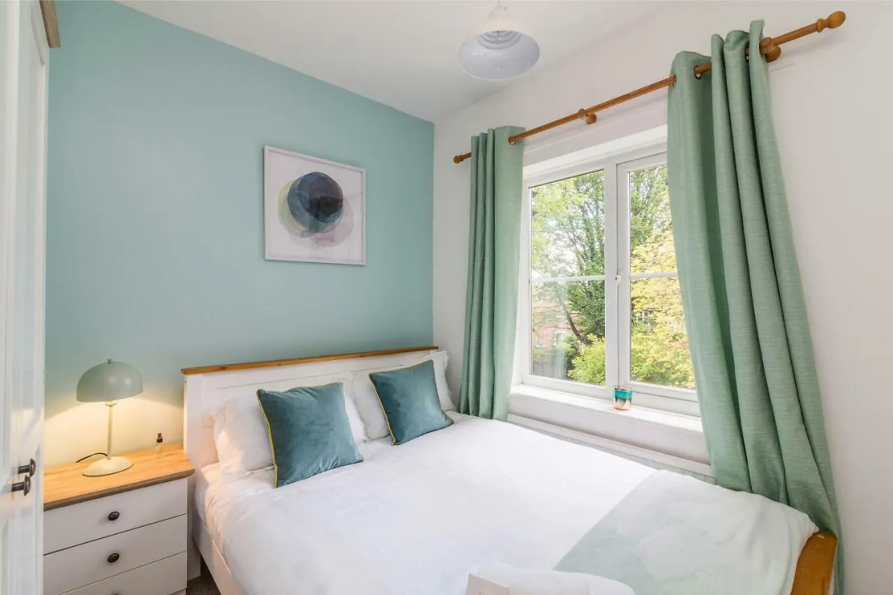 Apartment De Luxe Short Stays-Mapperley House Nottingham