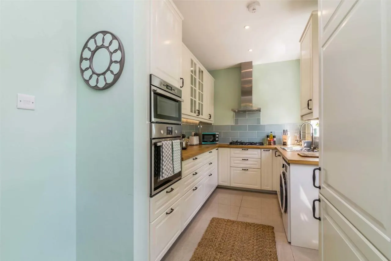 De Luxe Short Stays-Mapperley House Nottingham